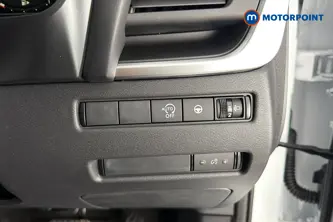 Nissan Qashqai N-Connecta Automatic Petrol SUV - Stock Number (1683510) - 11th supplementary image