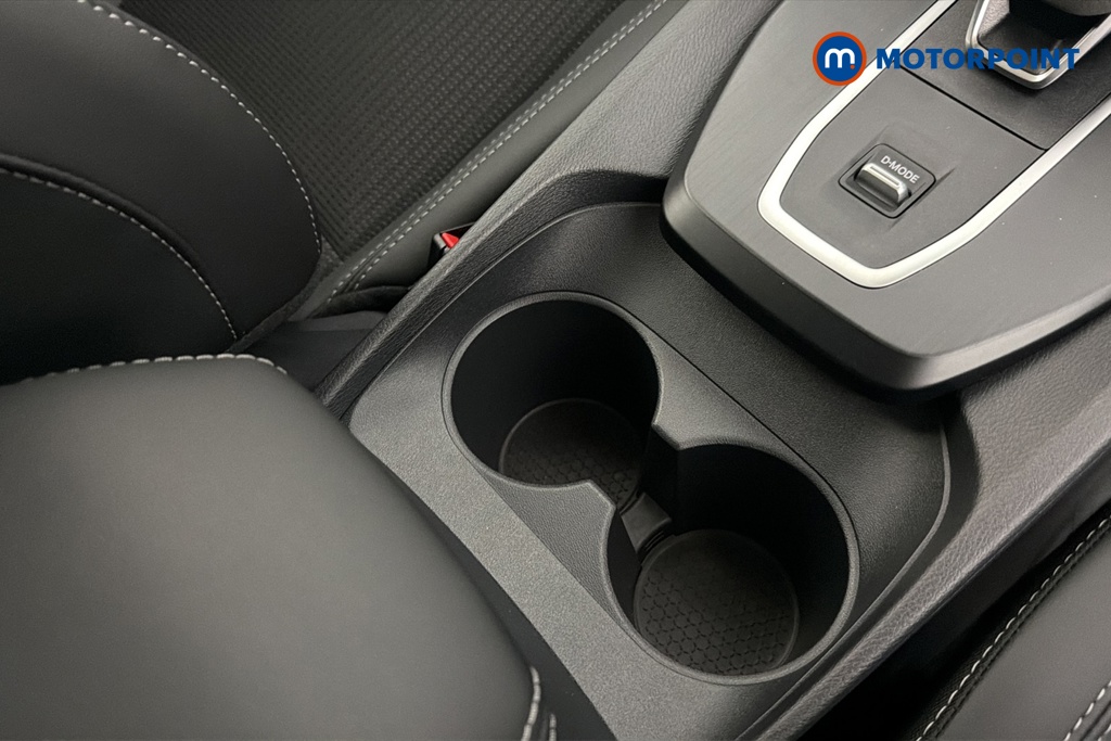 Nissan Qashqai N-Connecta Automatic Petrol SUV - Stock Number (1683510) - 16th supplementary image