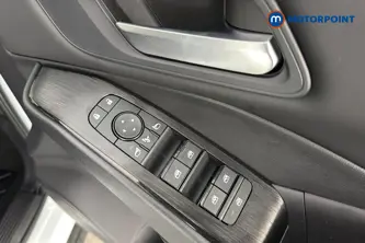 Nissan Qashqai N-Connecta Automatic Petrol SUV - Stock Number (1683510) - 19th supplementary image