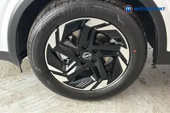 Nissan Qashqai N-Connecta Automatic Petrol SUV - Stock Number (1683510) - 44th supplementary image