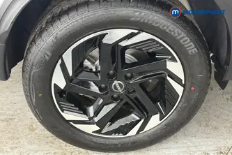Nissan Qashqai N-Connecta Automatic Petrol SUV - Stock Number (1683510) - 46th supplementary image