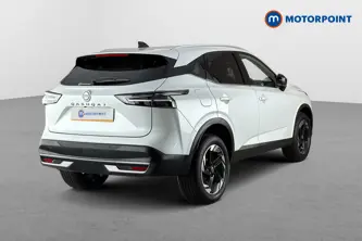 Nissan Qashqai N-Connecta Automatic Petrol SUV - Stock Number (1683510) - Passenger side rear corner