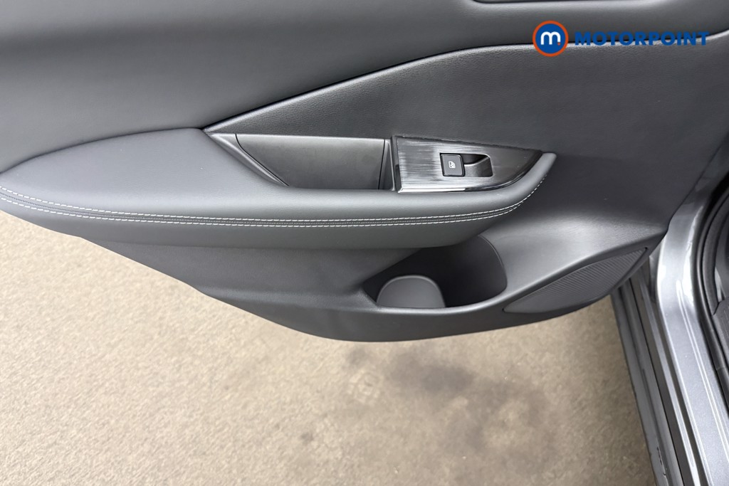 Nissan Qashqai N-Connecta Automatic Petrol SUV - Stock Number (1683512) - 10th supplementary image