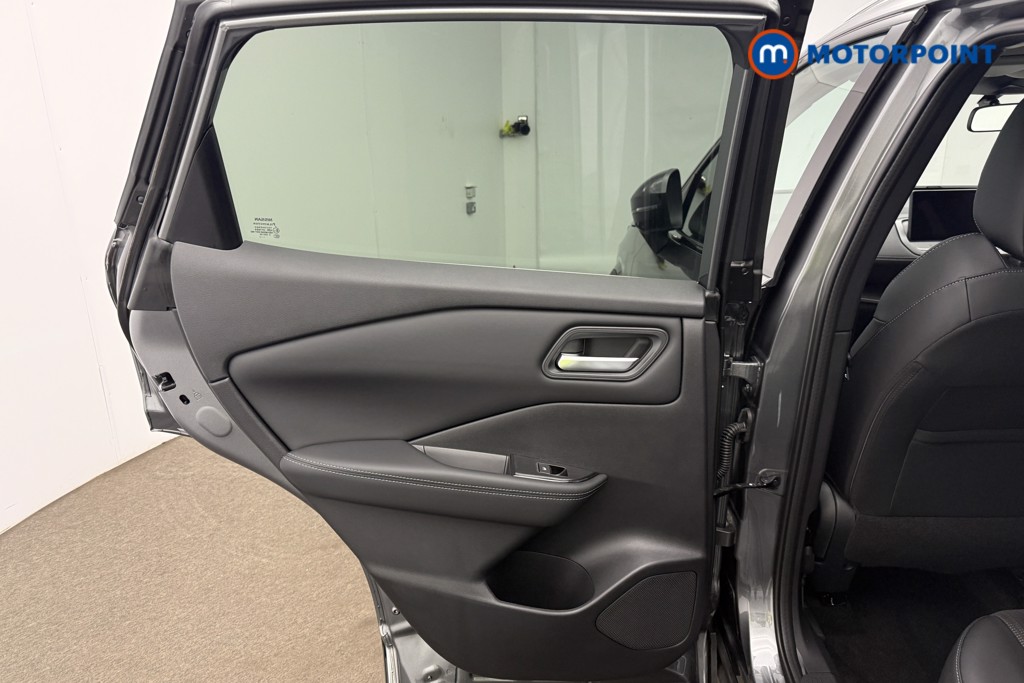 Nissan Qashqai N-Connecta Automatic Petrol SUV - Stock Number (1683512) - 11th supplementary image