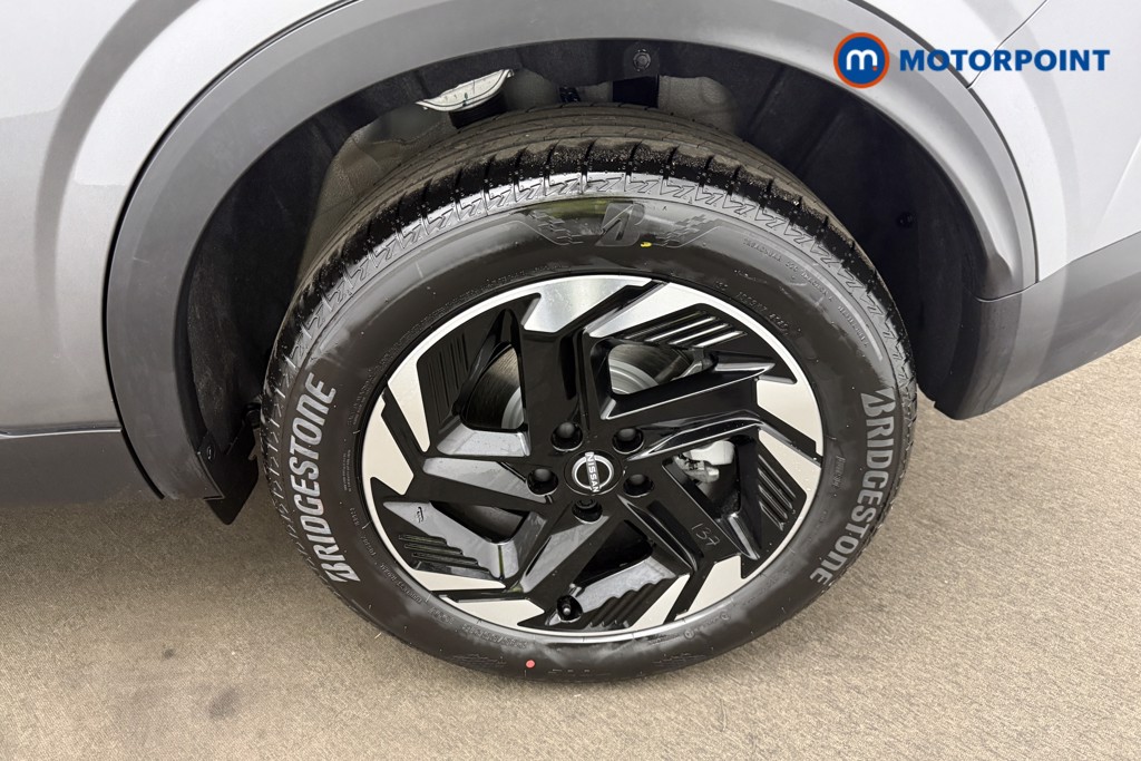 Nissan Qashqai N-Connecta Automatic Petrol SUV - Stock Number (1683512) - 12th supplementary image