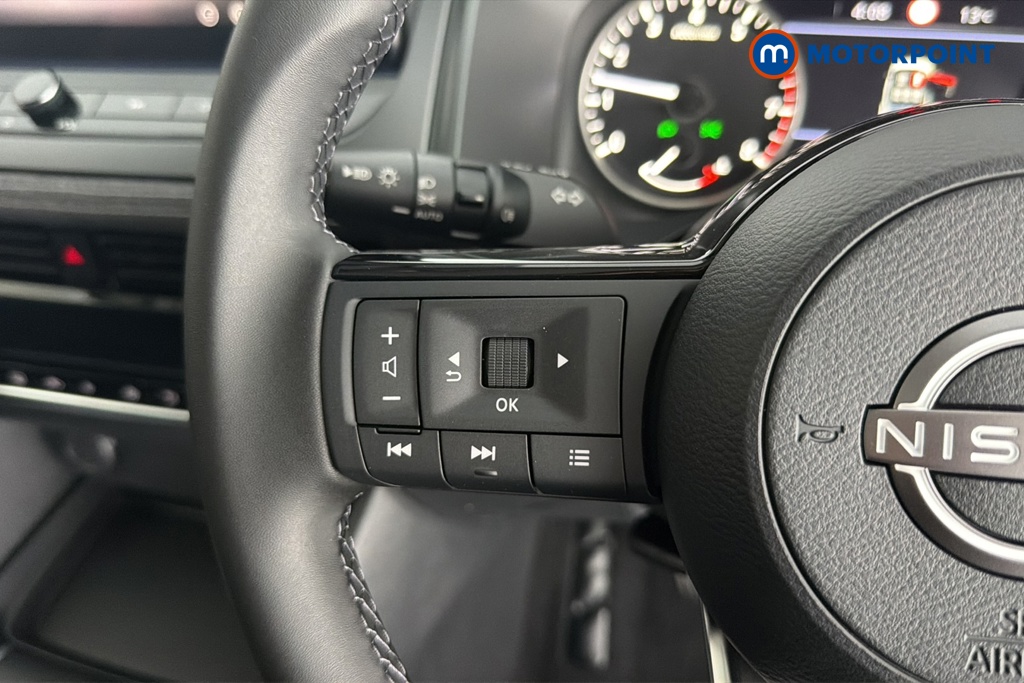 Nissan Qashqai Acenta Premium Manual Petrol SUV - Stock Number (1683514) - 4th supplementary image