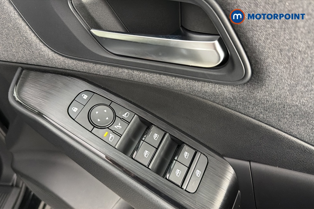Nissan Qashqai Acenta Premium Manual Petrol SUV - Stock Number (1683514) - 19th supplementary image