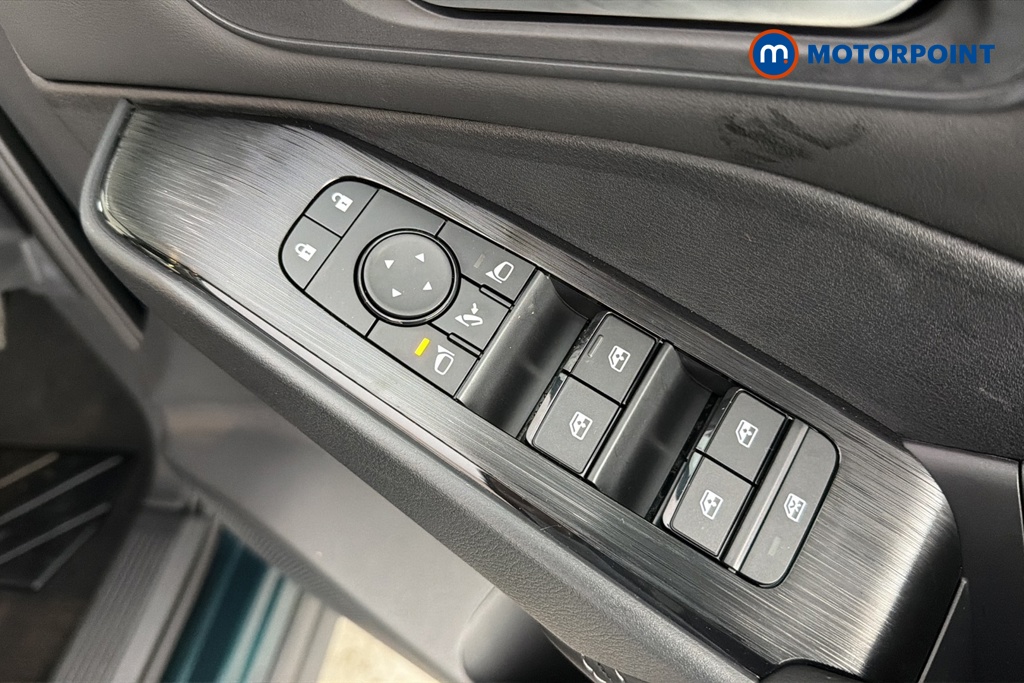 Nissan Qashqai N-Connecta Manual Petrol SUV - Stock Number (1683526) - 19th supplementary image