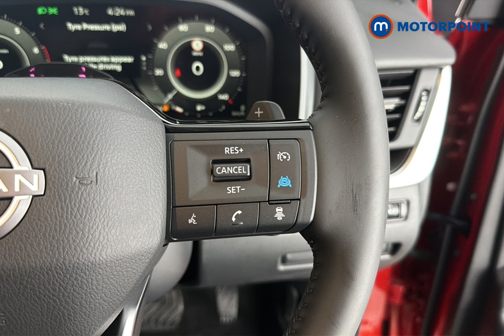 Nissan Qashqai N-Connecta Automatic Petrol SUV - Stock Number (1683549) - 3rd supplementary image