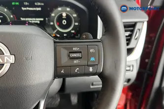 Nissan Qashqai N-Connecta Automatic Petrol SUV - Stock Number (1683549) - 3rd supplementary image