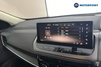 Nissan Qashqai N-Connecta Automatic Petrol SUV - Stock Number (1683549) - 8th supplementary image