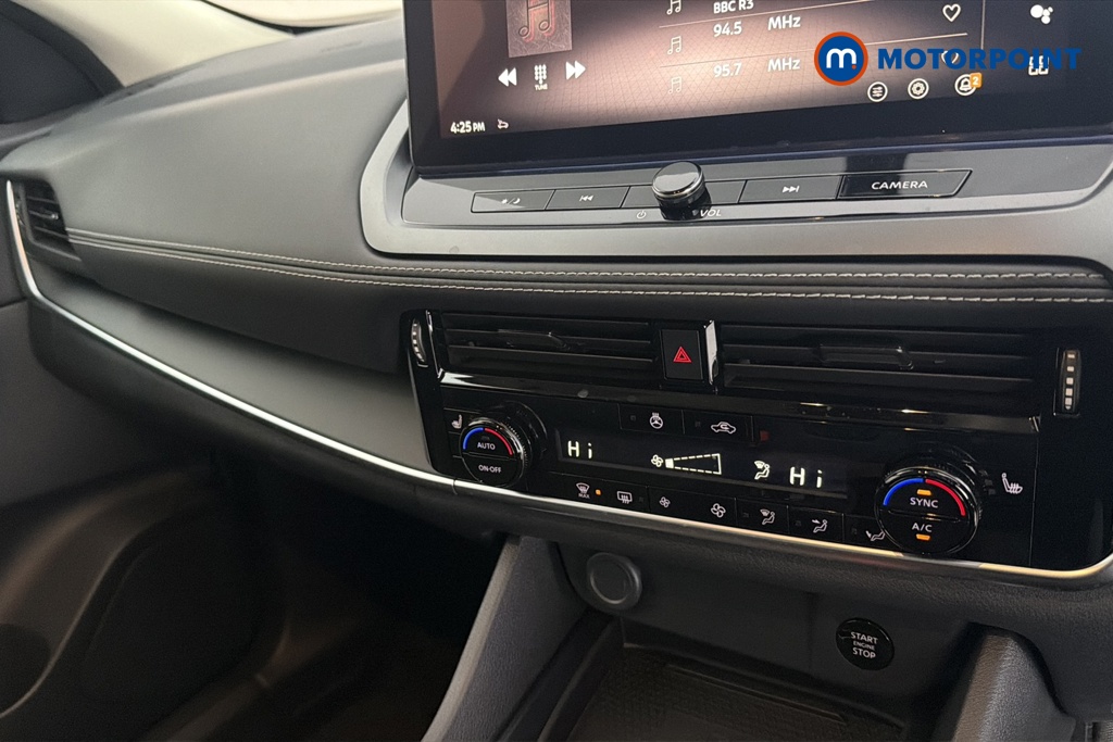 Nissan Qashqai N-Connecta Automatic Petrol SUV - Stock Number (1683549) - 12th supplementary image