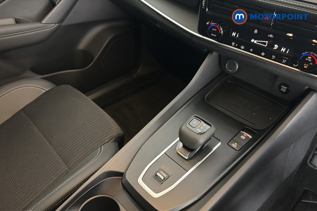 Nissan Qashqai N-Connecta Automatic Petrol SUV - Stock Number (1683549) - 15th supplementary image