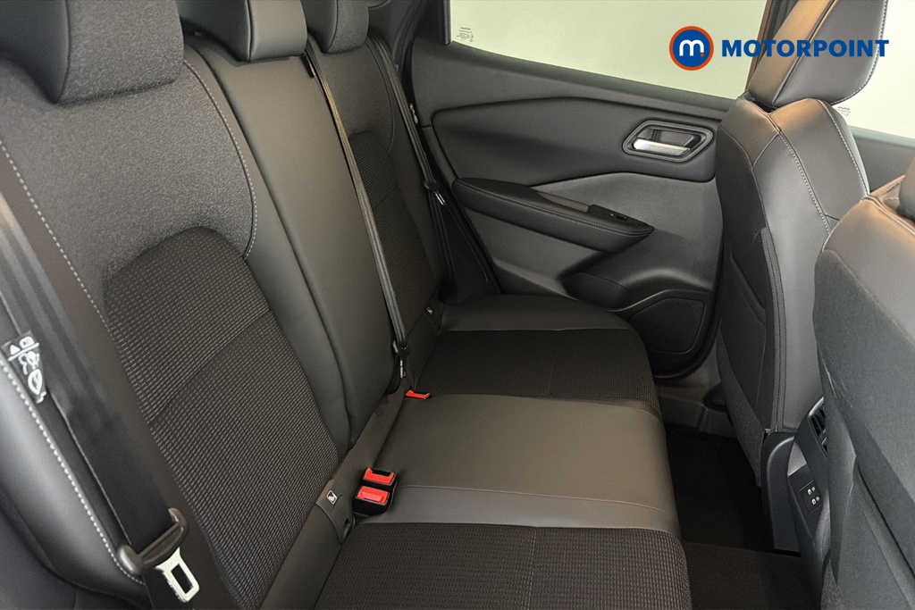 Nissan Qashqai N-Connecta Automatic Petrol SUV - Stock Number (1683549) - 25th supplementary image