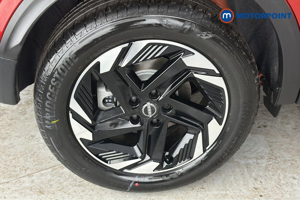 Nissan Qashqai N-Connecta Automatic Petrol SUV - Stock Number (1683549) - 46th supplementary image