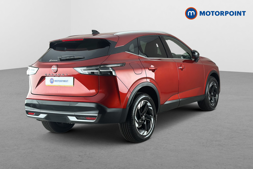 Nissan Qashqai N-Connecta Automatic Petrol SUV - Stock Number (1683549) - Passenger side rear corner