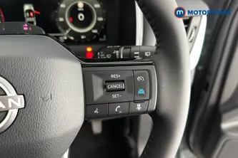 Nissan Qashqai N-Connecta Manual Petrol SUV - Stock Number (1683560) - 3rd supplementary image
