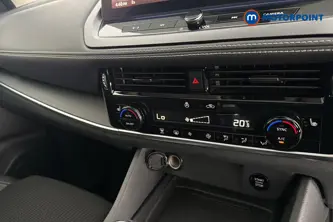 Nissan Qashqai N-Connecta Manual Petrol SUV - Stock Number (1683560) - 12th supplementary image