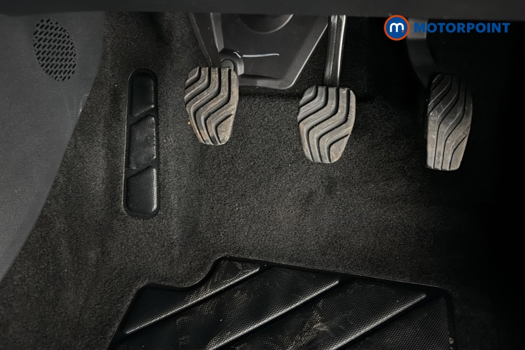 Nissan Qashqai N-Connecta Manual Petrol SUV - Stock Number (1683560) - 24th supplementary image