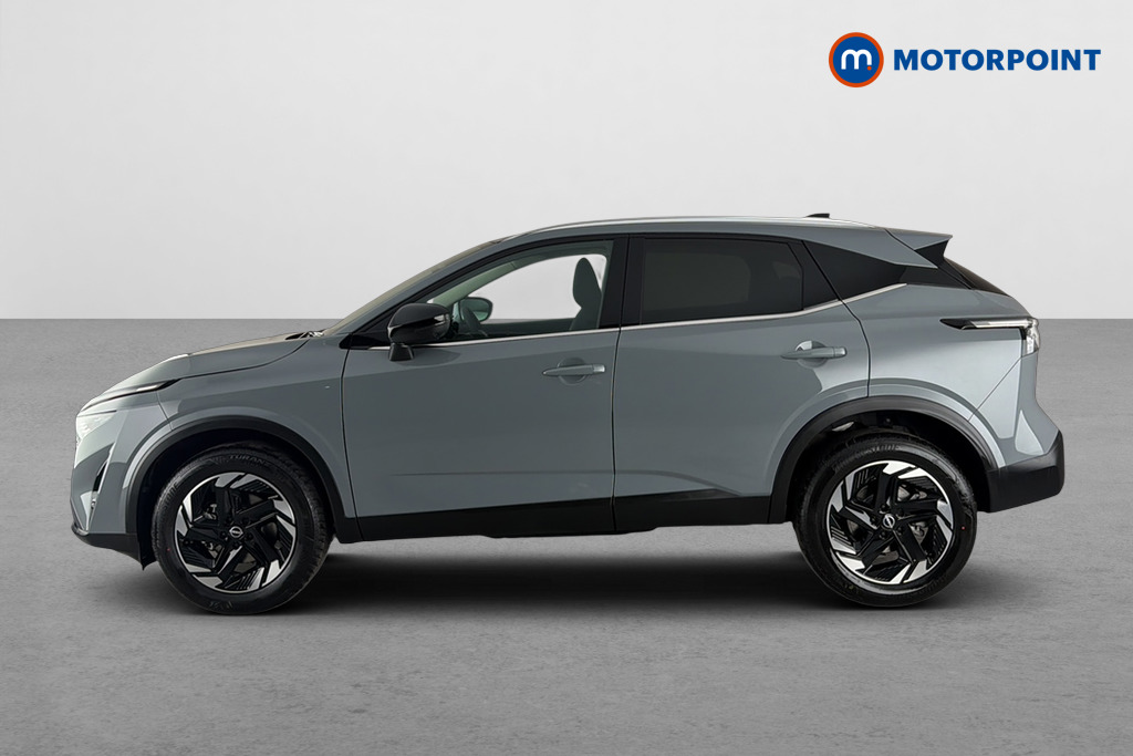 Nissan Qashqai N-Connecta Manual Petrol SUV - Stock Number (1683560) - Drivers side