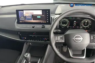 Nissan Qashqai N-Connecta Manual Petrol SUV - Stock Number (1683560) - 1st supplementary image