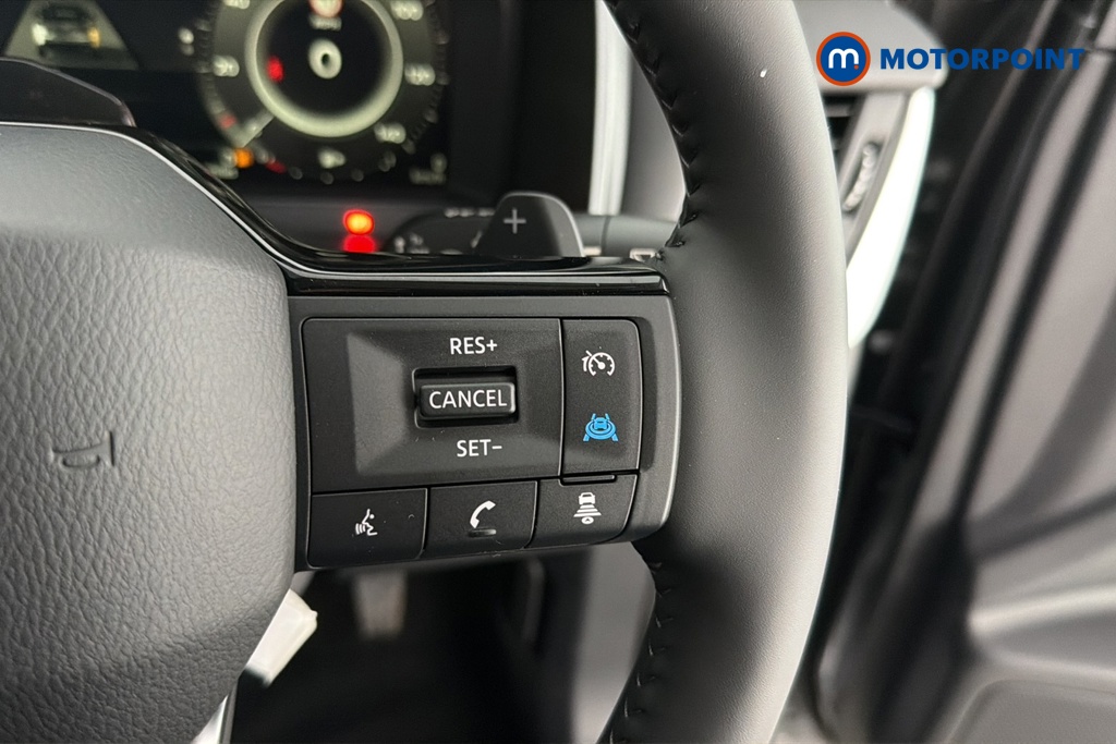 Nissan Qashqai N-Connecta Automatic Petrol SUV - Stock Number (1683572) - 3rd supplementary image