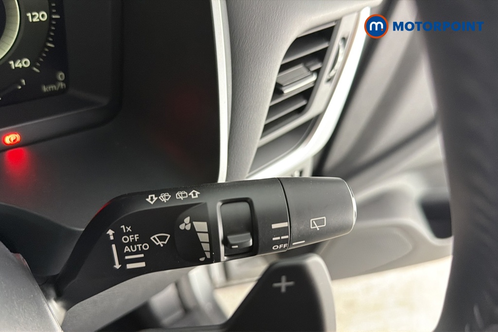 Nissan Qashqai N-Connecta Automatic Petrol SUV - Stock Number (1683572) - 6th supplementary image