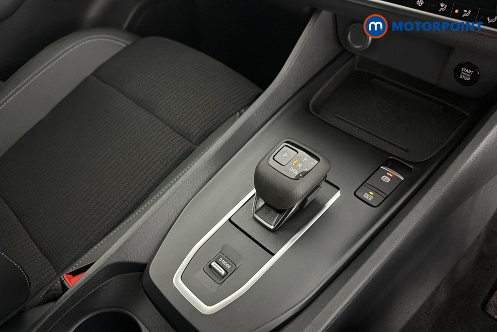 Nissan Qashqai N-Connecta Automatic Petrol SUV - Stock Number (1683572) - 15th supplementary image