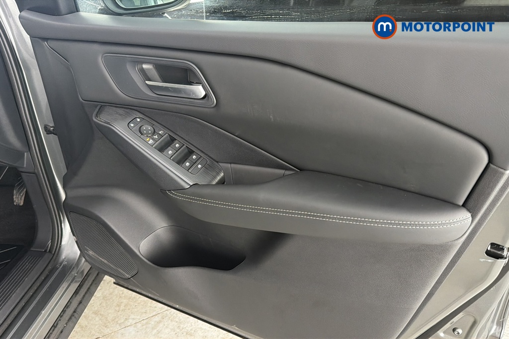 Nissan Qashqai N-Connecta Automatic Petrol SUV - Stock Number (1683572) - 18th supplementary image