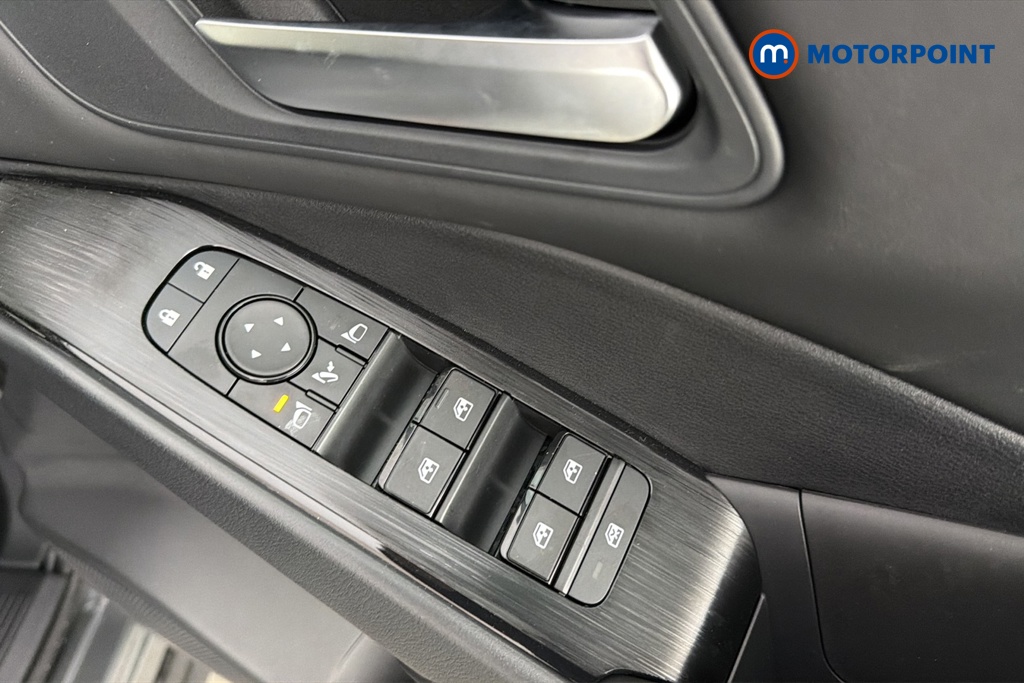 Nissan Qashqai N-Connecta Automatic Petrol SUV - Stock Number (1683572) - 19th supplementary image