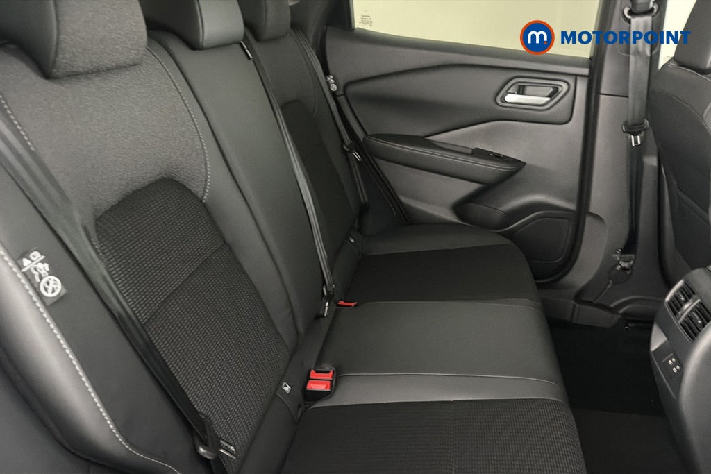 Nissan Qashqai N-Connecta Automatic Petrol SUV - Stock Number (1683572) - 25th supplementary image