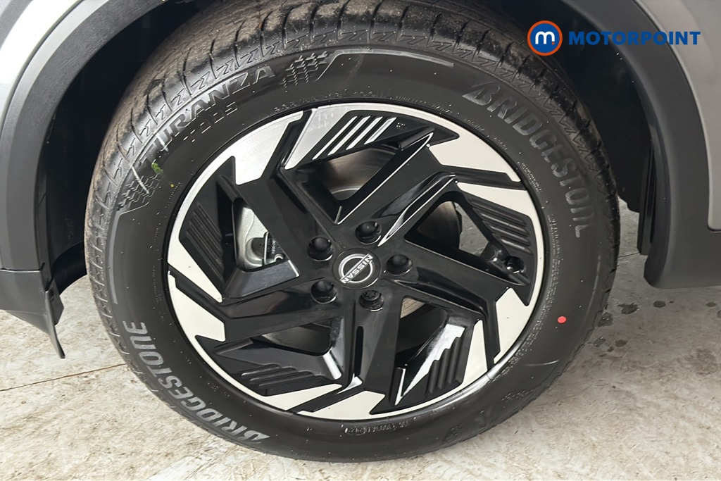 Nissan Qashqai N-Connecta Automatic Petrol SUV - Stock Number (1683572) - 44th supplementary image
