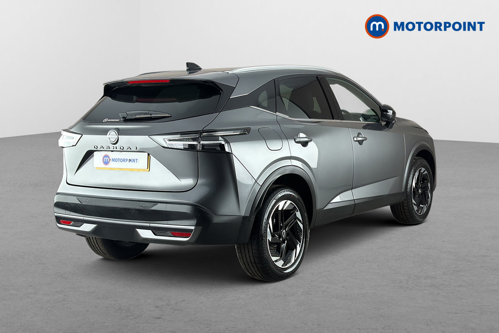 Nissan Qashqai N-Connecta Automatic Petrol SUV - Stock Number (1683572) - Passenger side rear corner