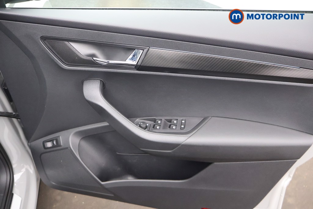 Skoda Karoq Sportline Edition Automatic Petrol SUV - Stock Number (1684829) - 16th supplementary image
