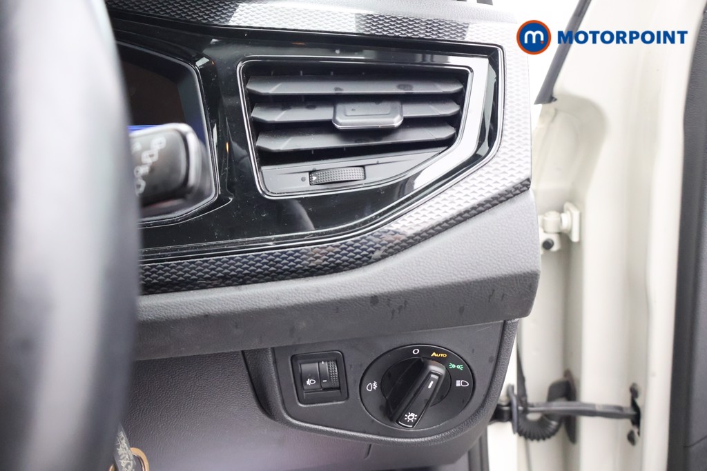 Volkswagen Polo Life Manual Petrol Hatchback - Stock Number (1686811) - 7th supplementary image