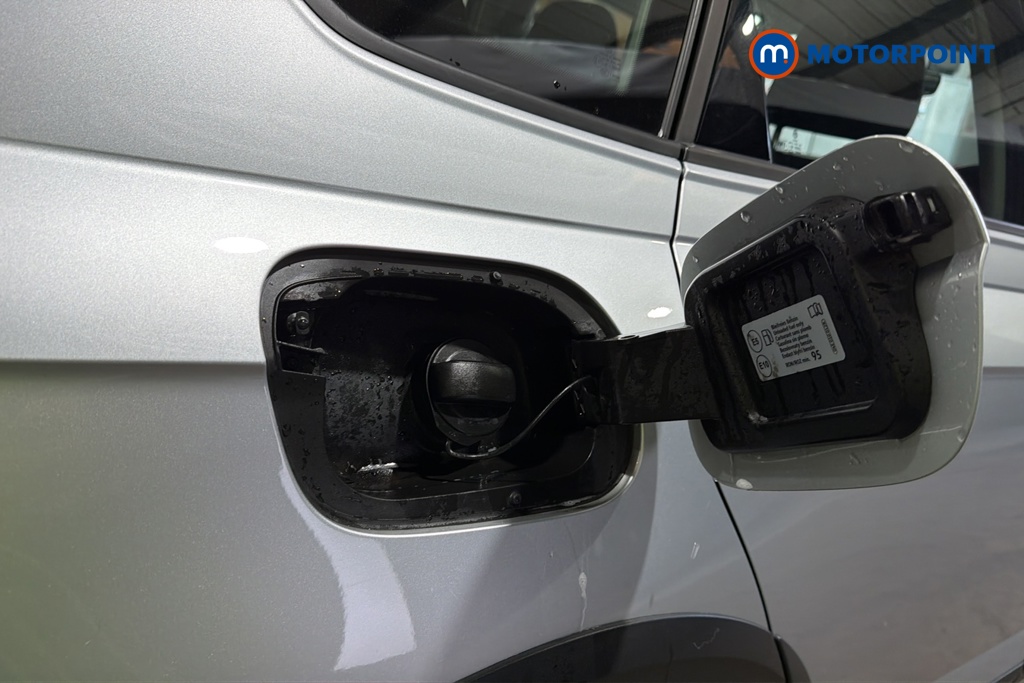 Volkswagen Taigo Life Manual Petrol SUV - Stock Number (1687221) - 41st supplementary image
