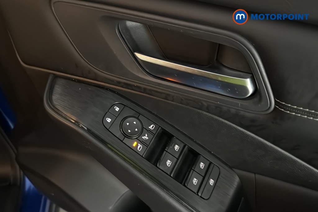 Nissan Qashqai Acenta Premium Manual Petrol SUV - Stock Number (1687227) - 19th supplementary image