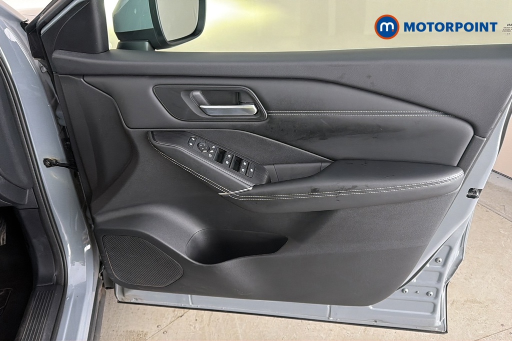 Nissan Qashqai N-Connecta Automatic Petrol-Electric Hybrid SUV - Stock Number (1687670) - 18th supplementary image