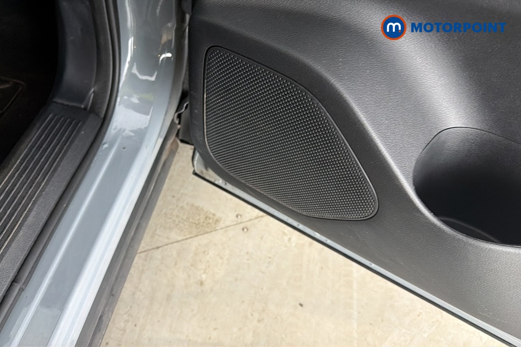 Nissan Qashqai N-Connecta Automatic Petrol-Electric Hybrid SUV - Stock Number (1687670) - 21st supplementary image