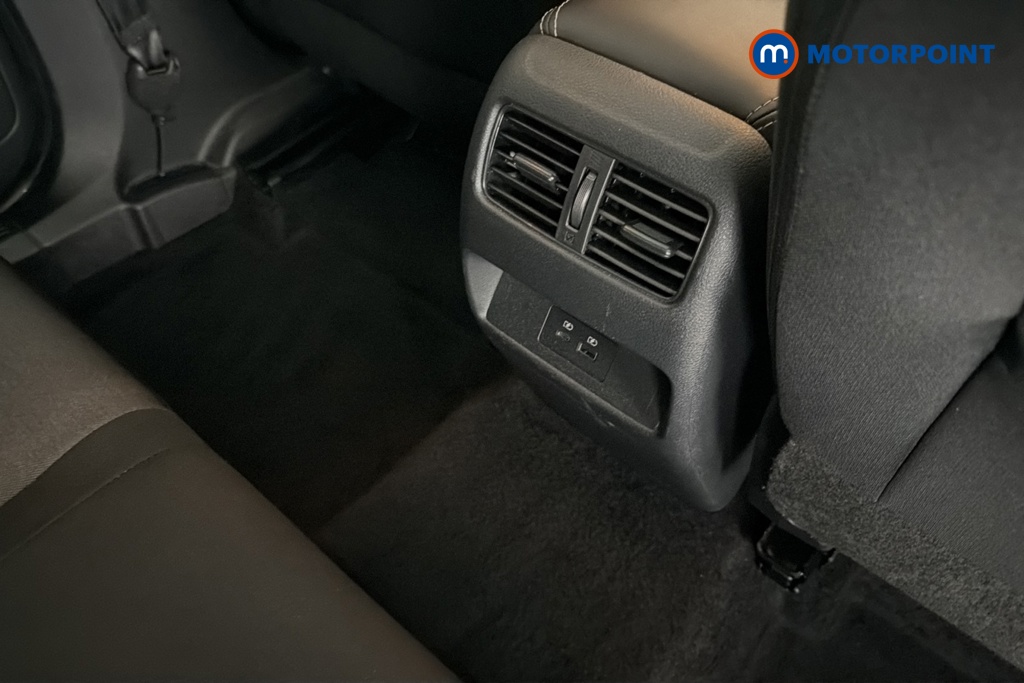 Nissan Qashqai N-Connecta Automatic Petrol-Electric Hybrid SUV - Stock Number (1687670) - 28th supplementary image