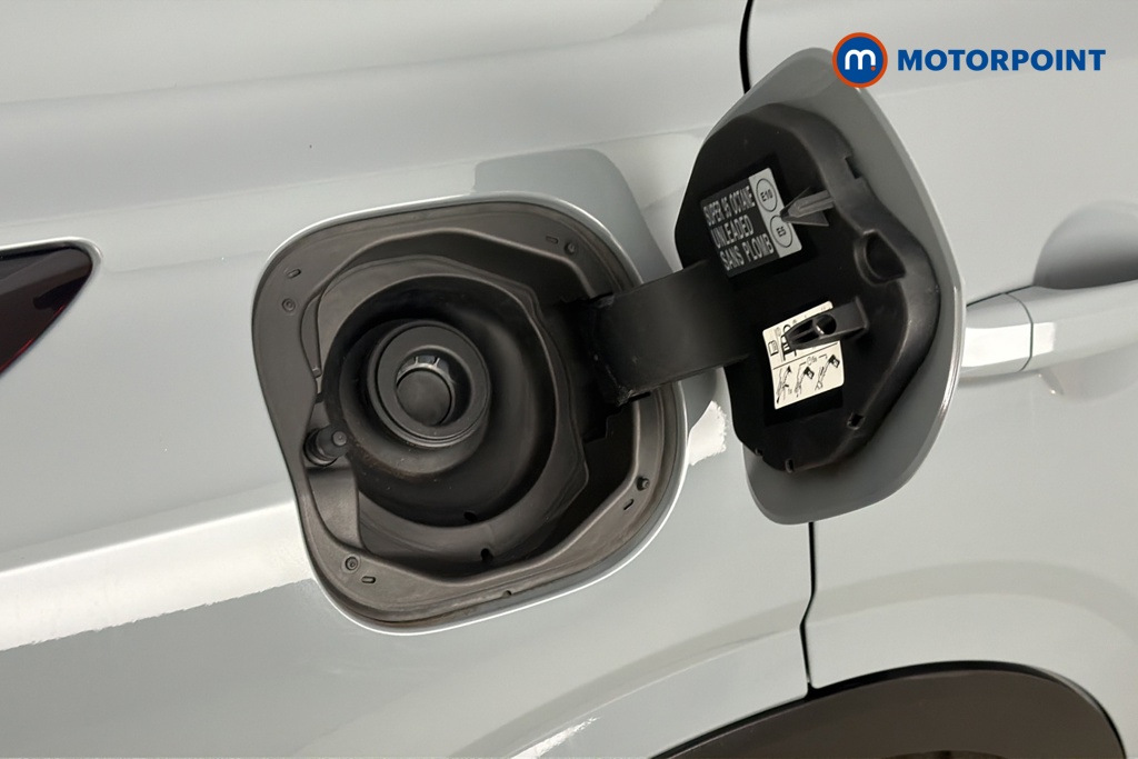 Nissan Qashqai N-Connecta Automatic Petrol-Electric Hybrid SUV - Stock Number (1687670) - 41st supplementary image
