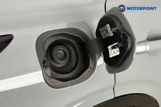 Nissan Qashqai N-Connecta Automatic Petrol-Electric Hybrid SUV - Stock Number (1687670) - 41st supplementary image