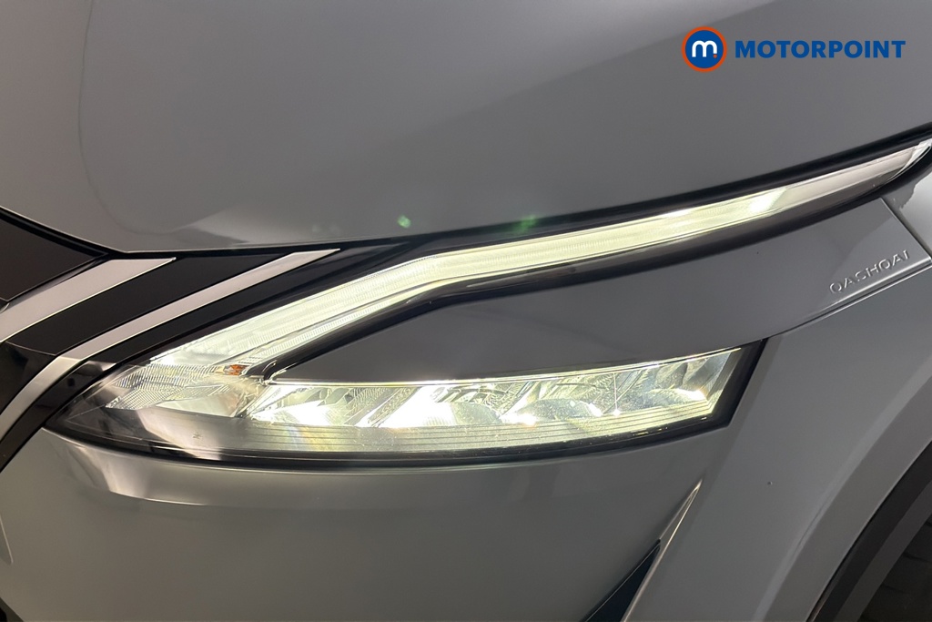 Nissan Qashqai N-Connecta Automatic Petrol-Electric Hybrid SUV - Stock Number (1687670) - 42nd supplementary image