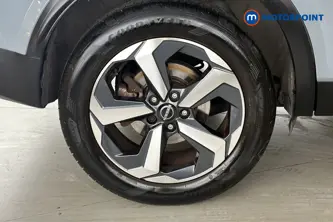 Nissan Qashqai N-Connecta Automatic Petrol-Electric Hybrid SUV - Stock Number (1687670) - 46th supplementary image