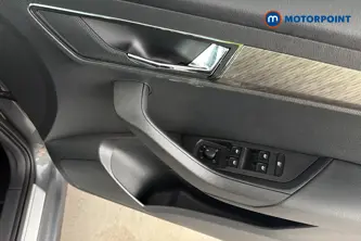 Skoda Karoq Se L Automatic Petrol SUV - Stock Number (1687675) - 19th supplementary image