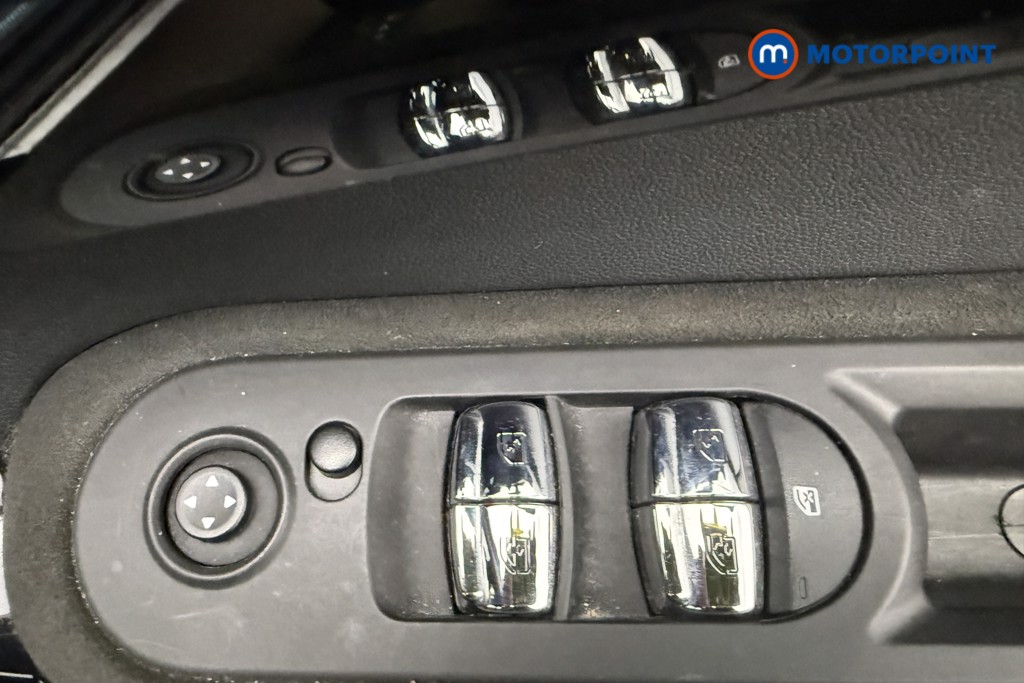 Mini Countryman Cooper Sport Manual Petrol SUV - Stock Number (1687704) - 19th supplementary image