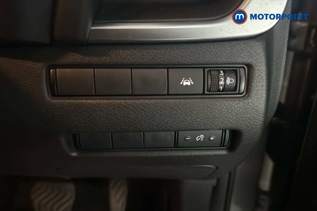 Nissan Qashqai Acenta Premium Automatic Petrol-Electric Hybrid SUV - Stock Number (1688150) - 11th supplementary image