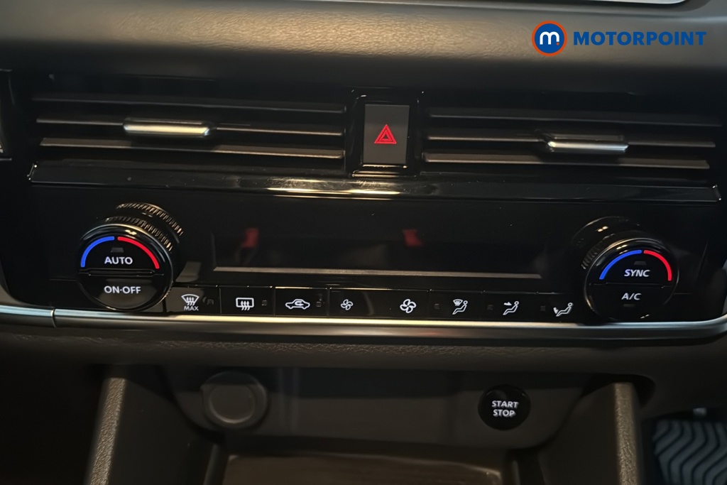 Nissan Qashqai Acenta Premium Automatic Petrol-Electric Hybrid SUV - Stock Number (1688150) - 12th supplementary image