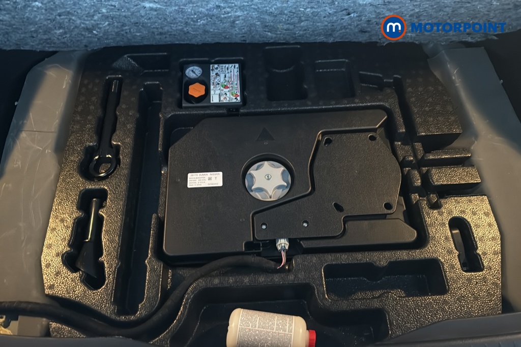 Nissan Qashqai Acenta Premium Automatic Petrol-Electric Hybrid SUV - Stock Number (1688150) - 33rd supplementary image