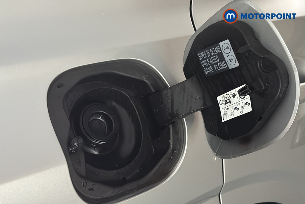 Nissan Qashqai Acenta Premium Automatic Petrol-Electric Hybrid SUV - Stock Number (1688150) - 41st supplementary image